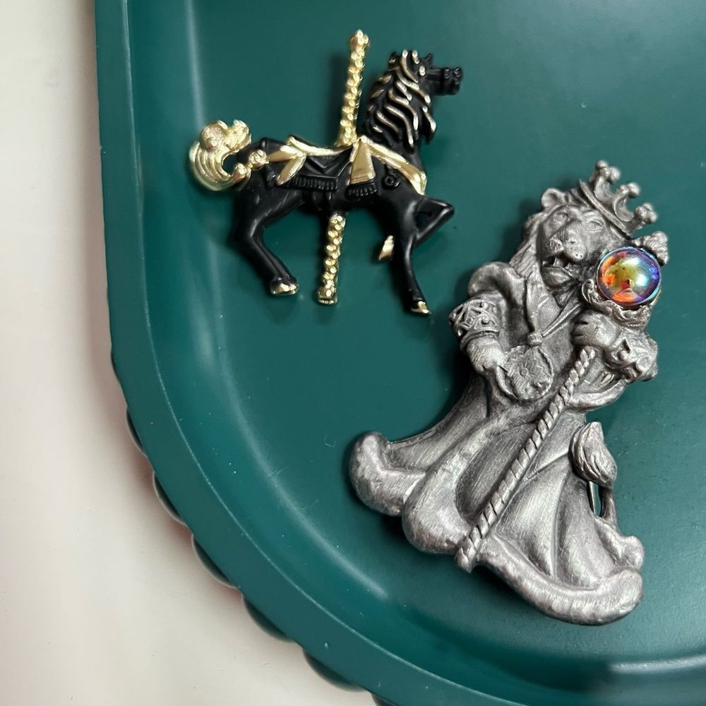 2 Piece Vintage 1980s Fantasy Brooch Lot Carousel Horse and Iridescent King Lion